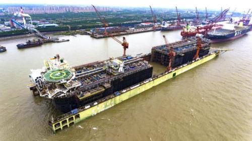 中国建世界"最大"海上工厂,每天喷出15万桶石油